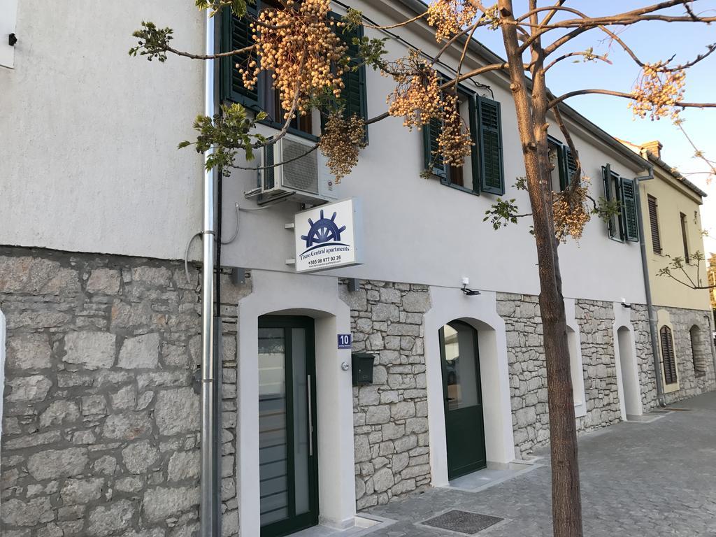 Tisno Central Apartments Zewnętrze zdjęcie